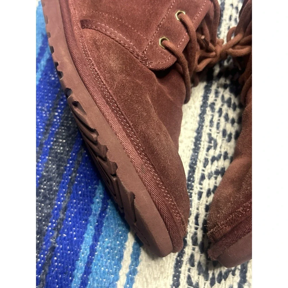 UGG Neumel Chukka Boots Men's Size 10 Burgundy Oxblood Suede Wool Lined